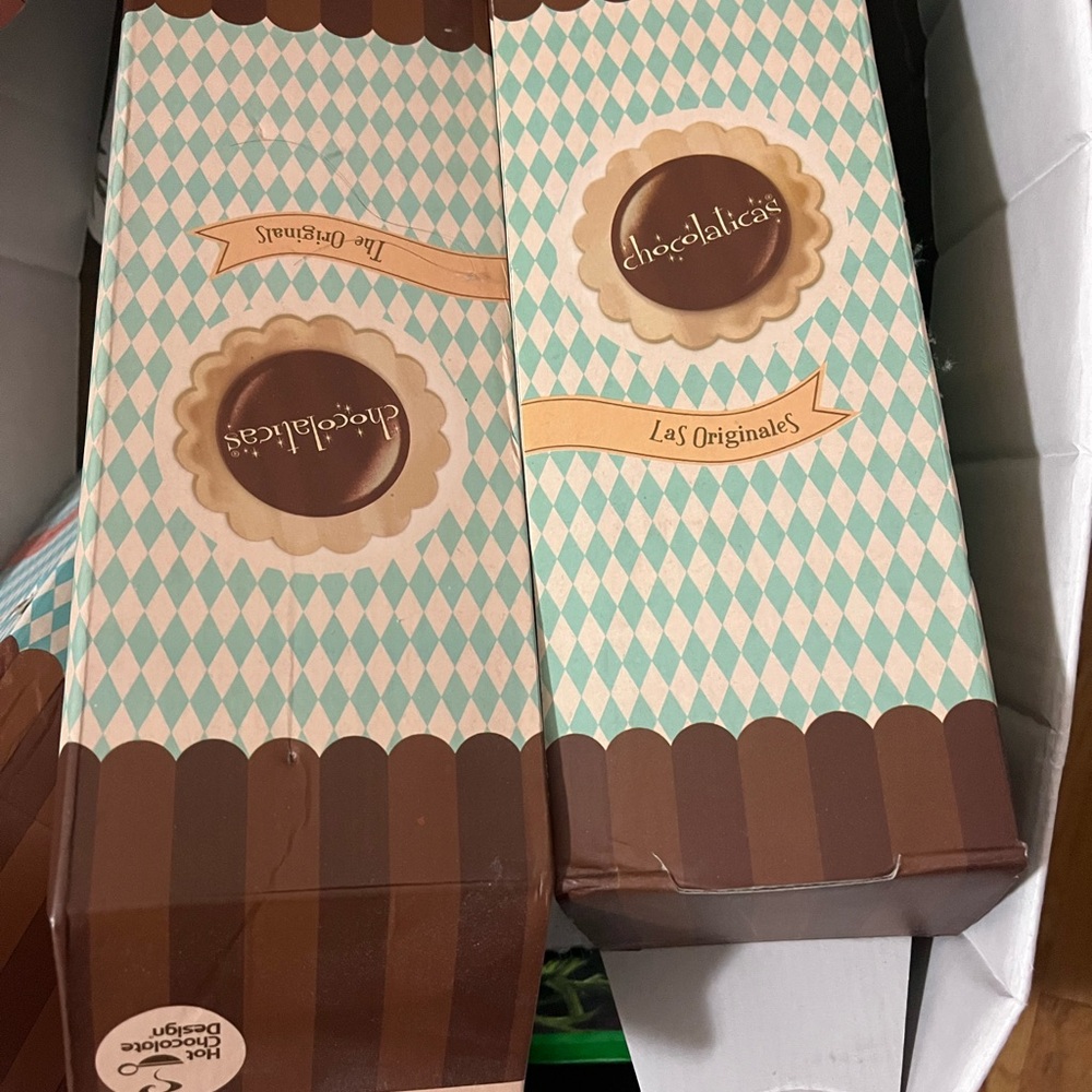 2 hot chocolate design shoe boxes